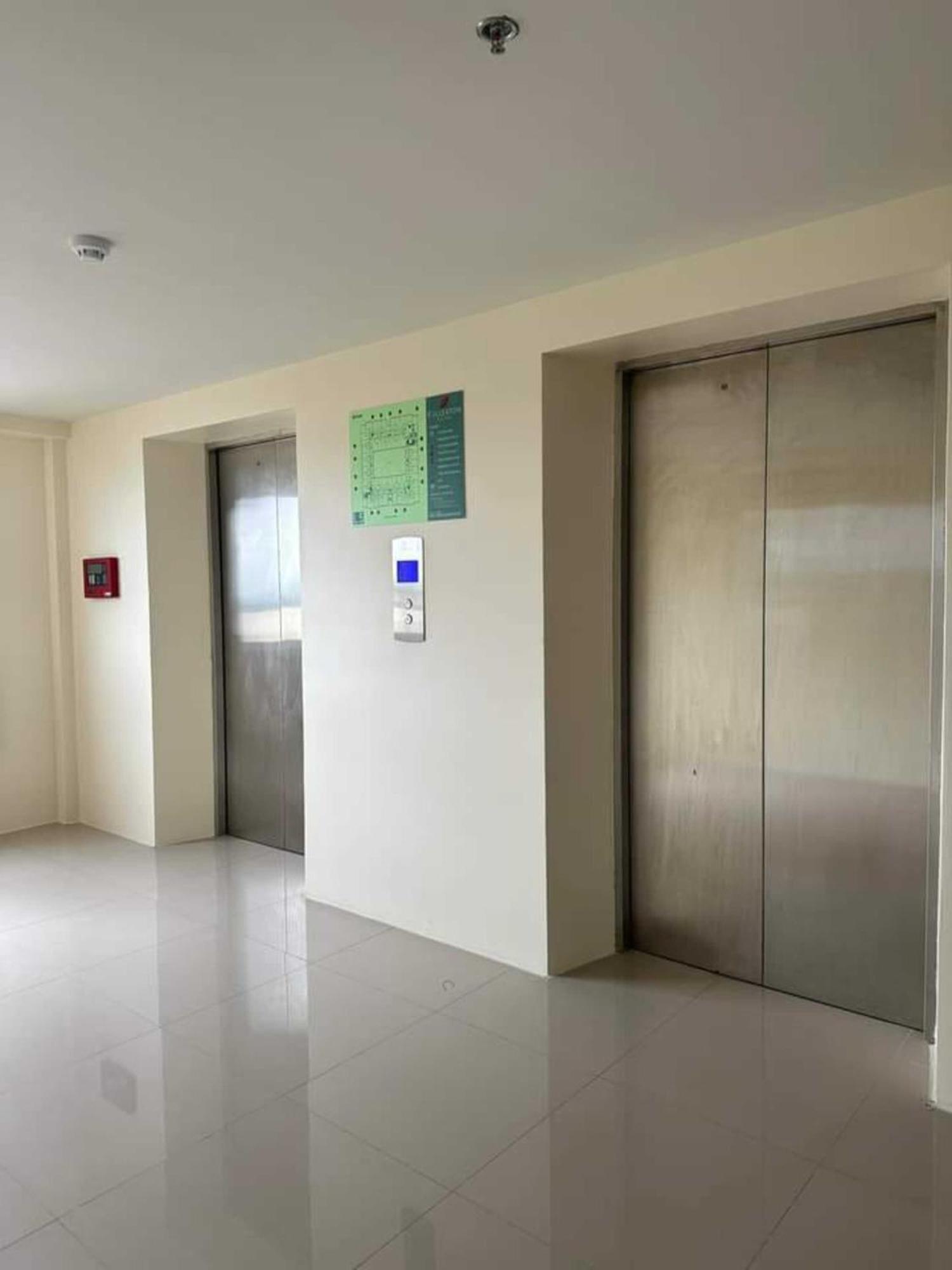 Fullerton Suites Puting Kahoy 外观 照片
