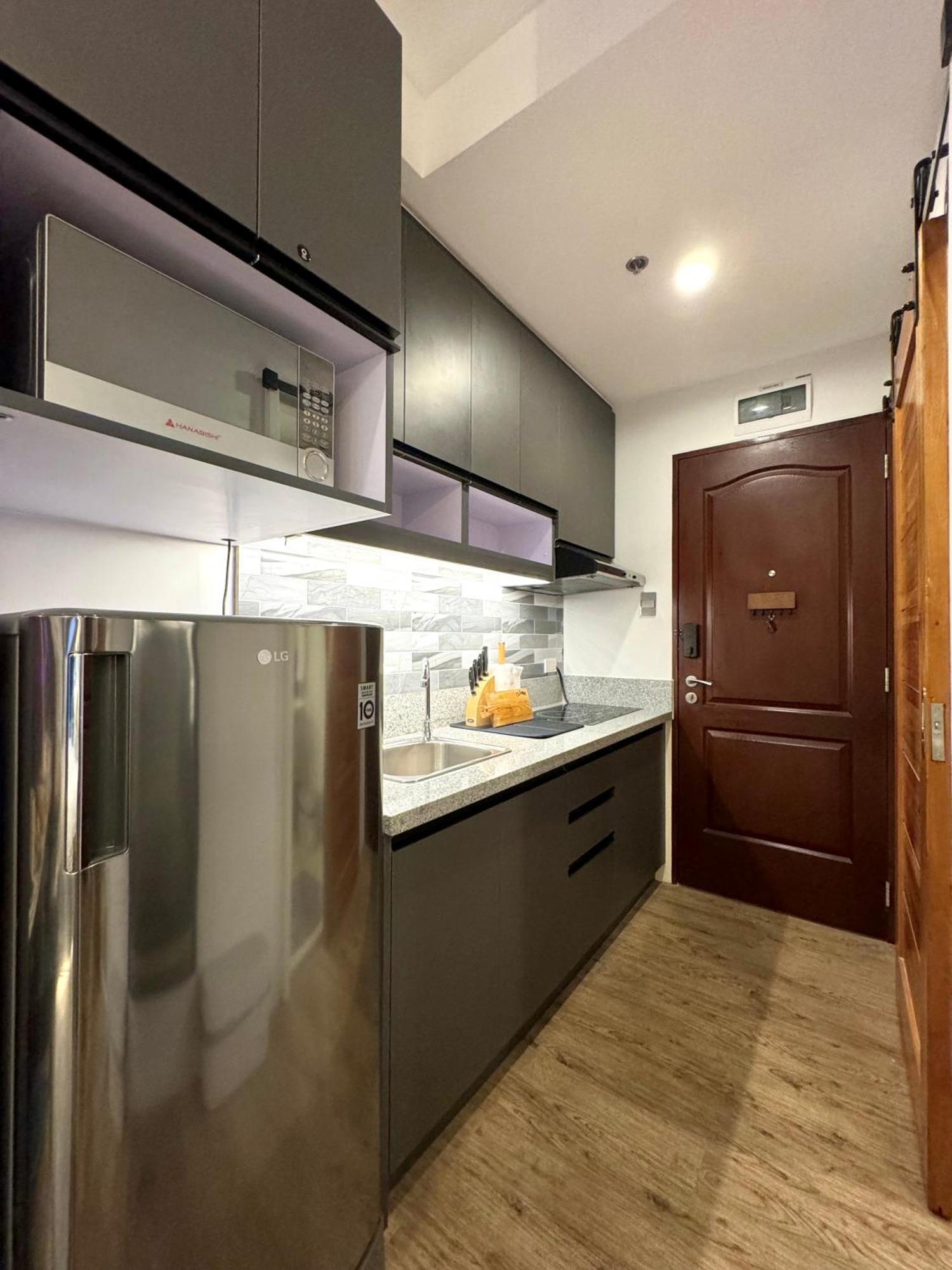 Fullerton Suites Puting Kahoy 外观 照片