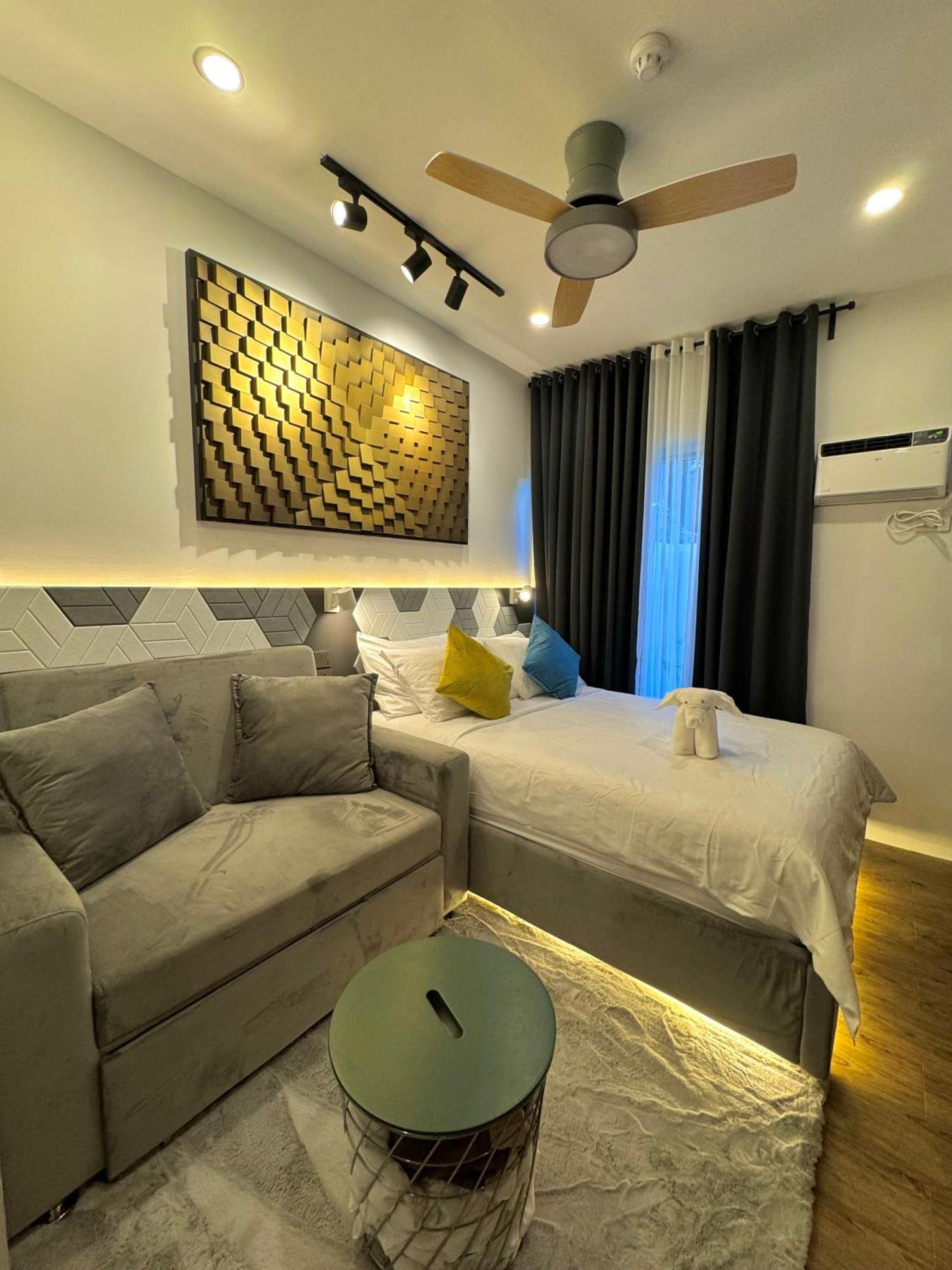 Fullerton Suites Puting Kahoy 外观 照片